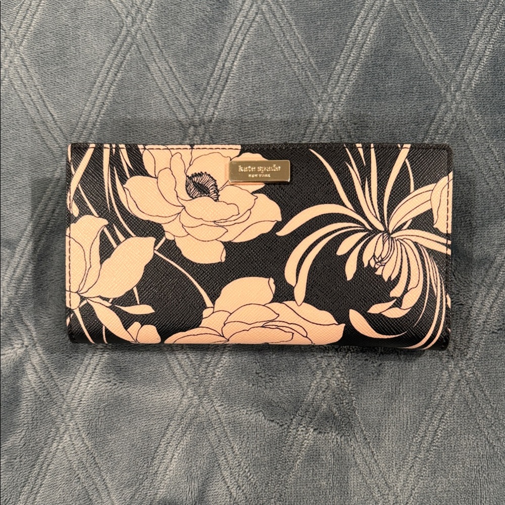 Kate Spade Laurel Way Gardenia Stacy Bifold Wallet